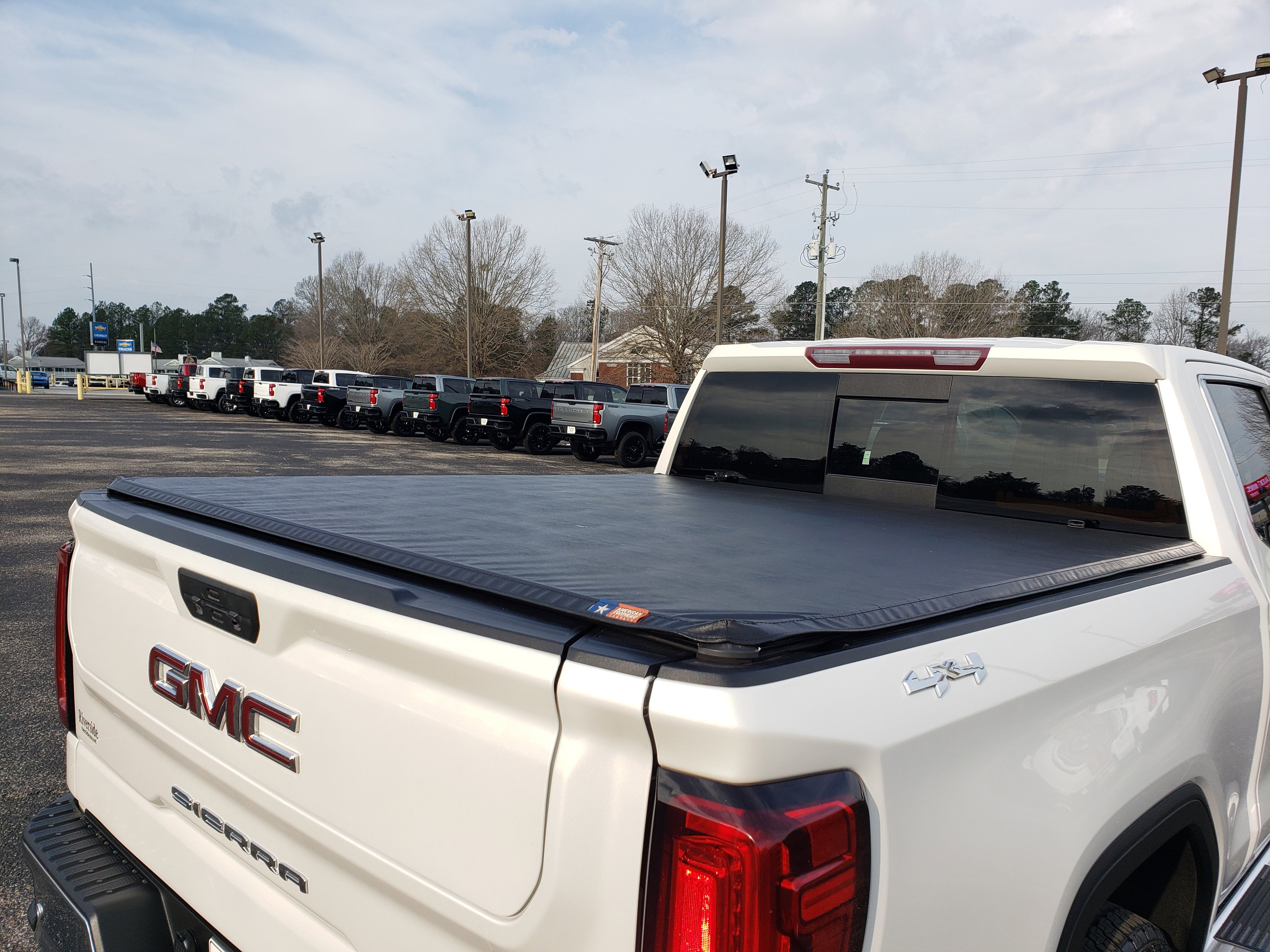 Used 2020 GMC Sierra 1500 SLT w/ SLT Premium Plus Package image 11