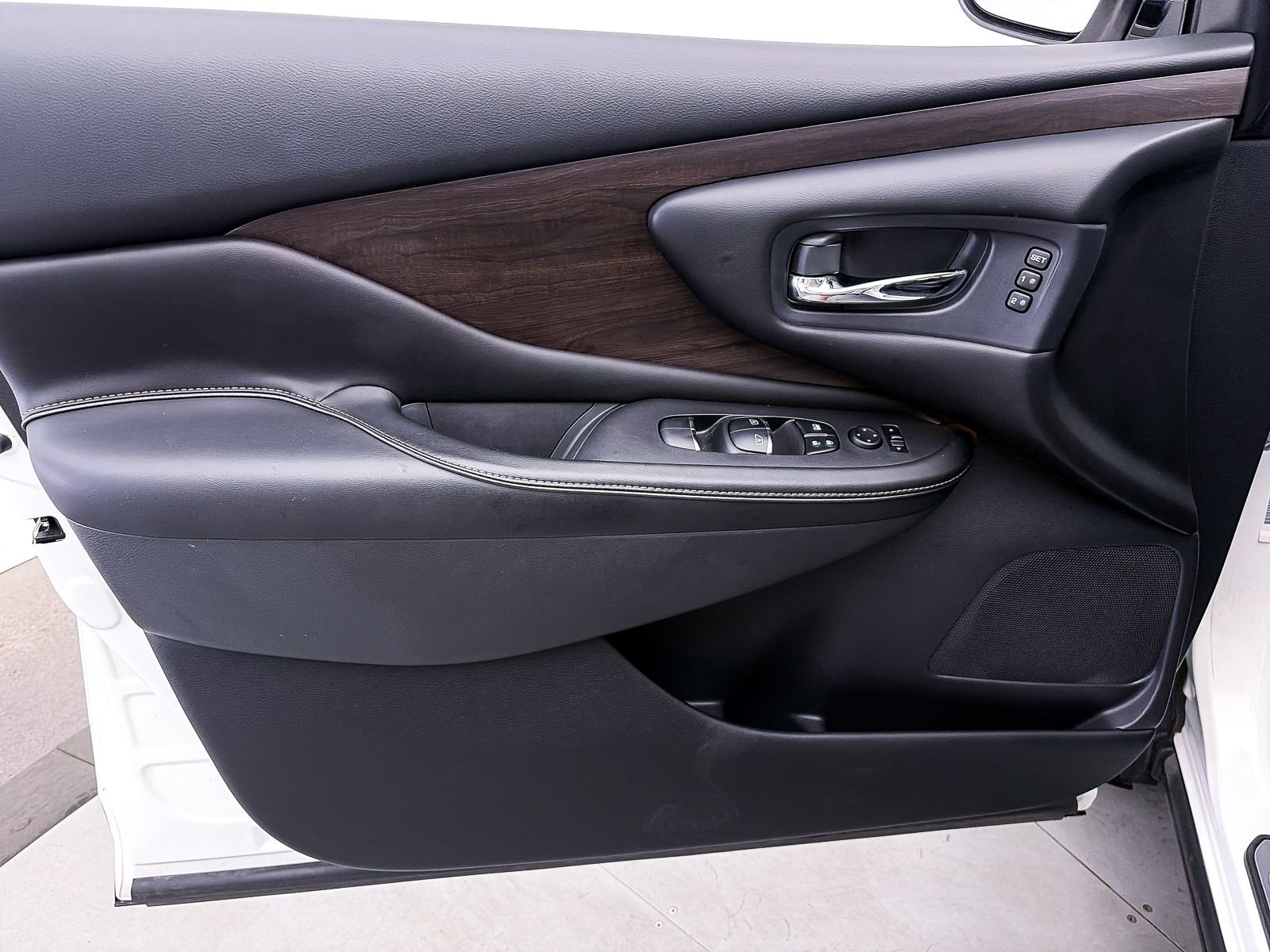 Used 2019 Nissan Murano Platinum w/ Cargo Package FWD image 19