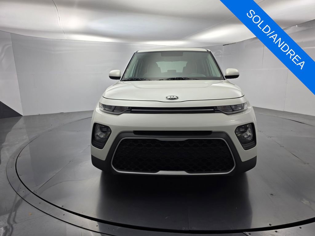 Used 2021 Kia Soul LX FWD image 2