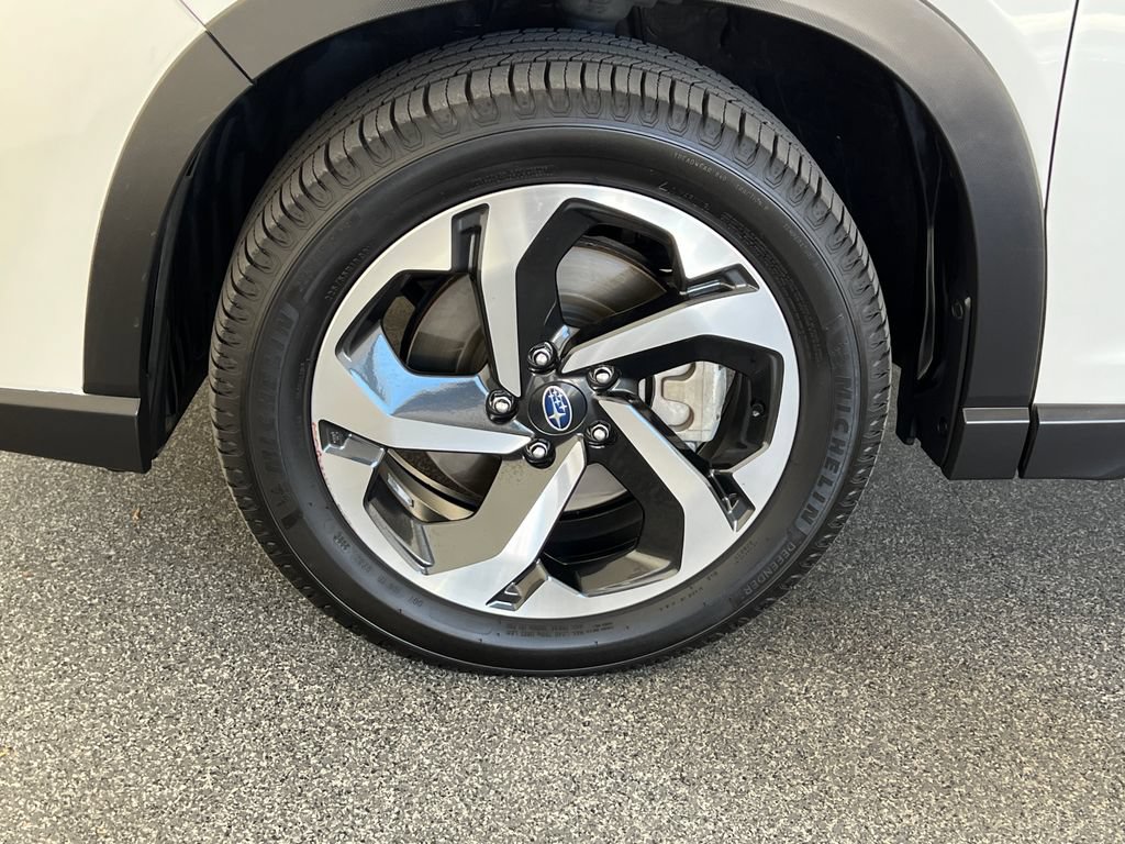 Used 2023 Subaru Forester Touring AWD/4WD image 28