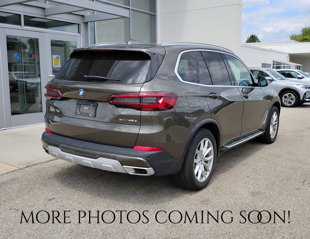 Used 2023 BMW X5 xDrive45e w/ Executive Package AWD/4WD image 3