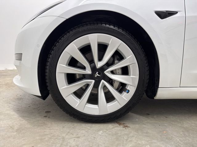 Used 2021 Tesla Model 3 Standard Range Plus image 9