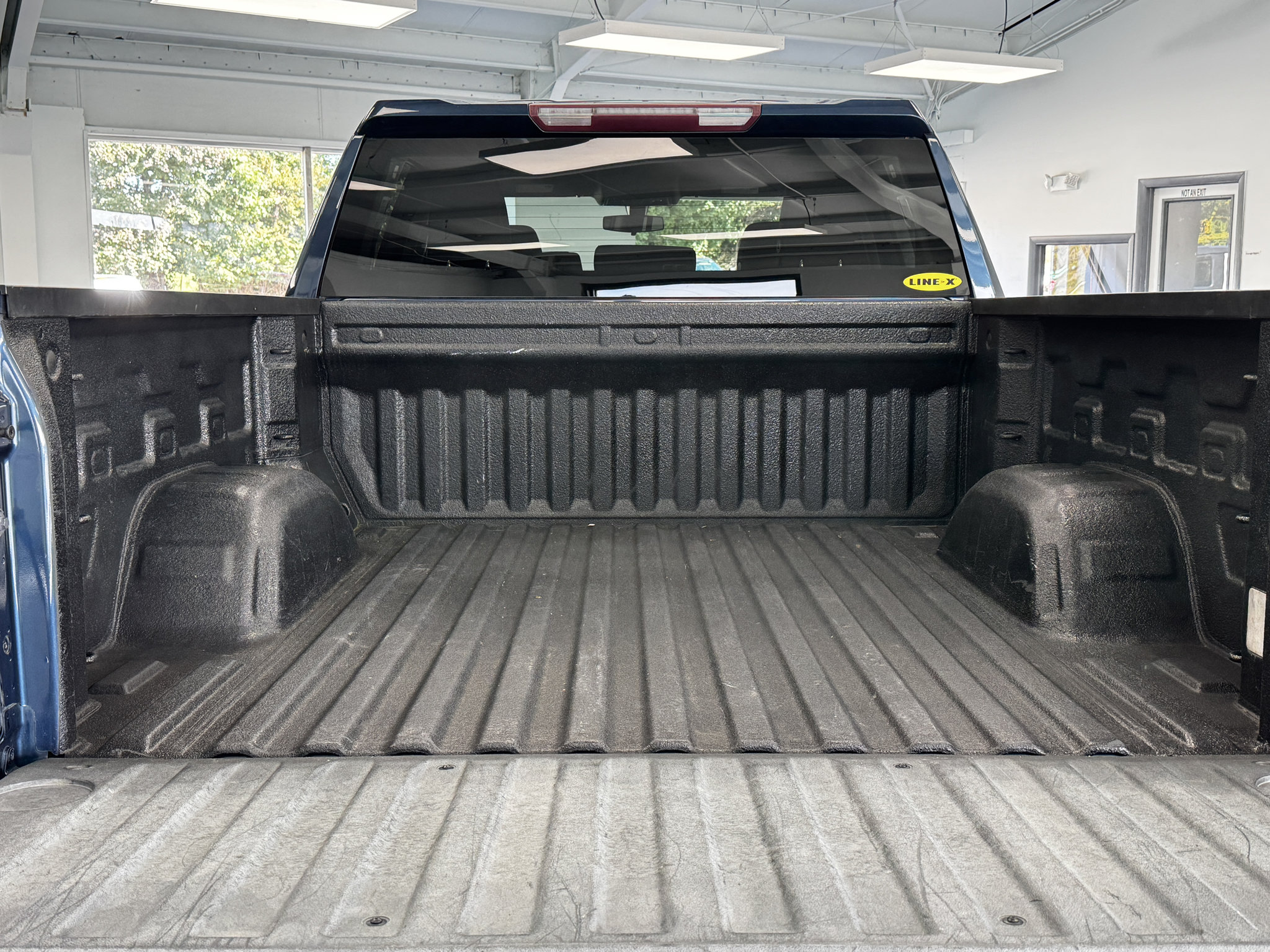 Used 2019 Chevrolet Silverado 1500 LT w/ All-Star Edition AWD/4WD image 30