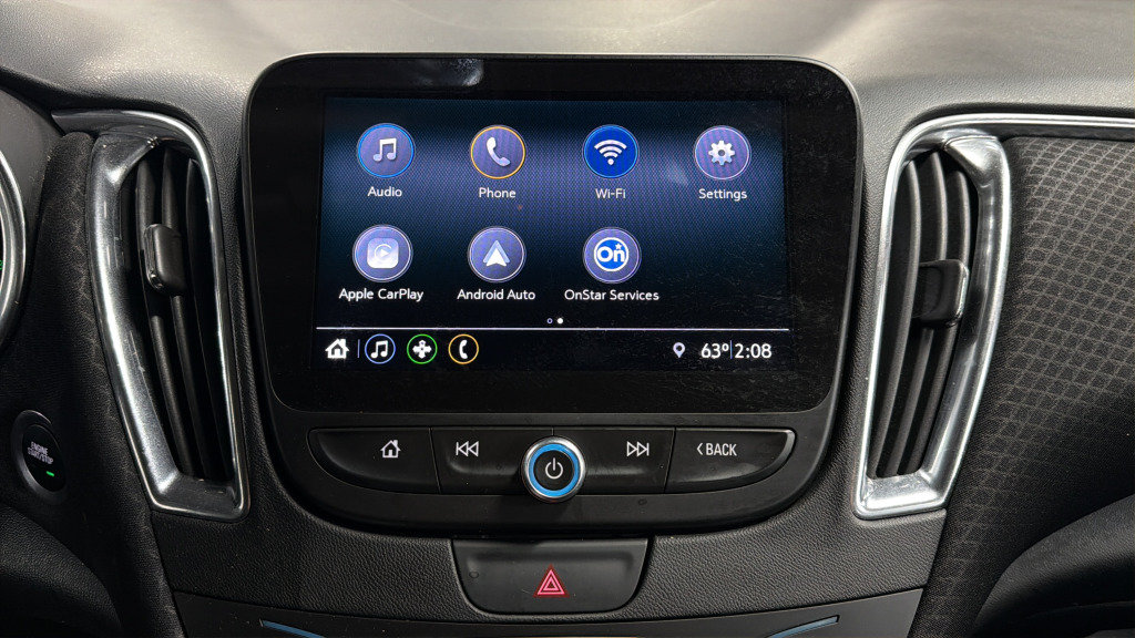 Used 2019 Chevrolet Malibu LT w/ Driver Confidence Package II FWD image 24