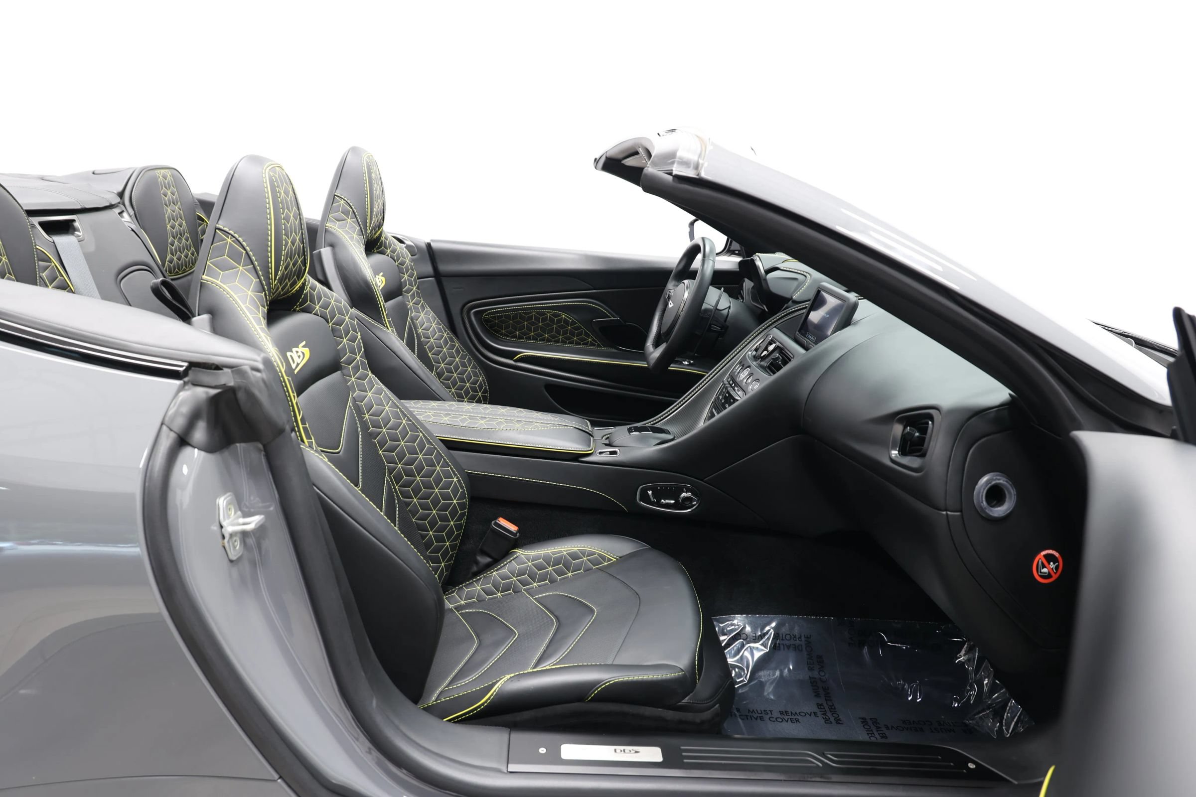 Used 2021 Aston Martin DBS Superleggera Volante RWD image 91