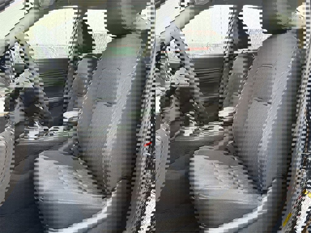 Used 2025 Nissan Altima 2.5 SV image 16