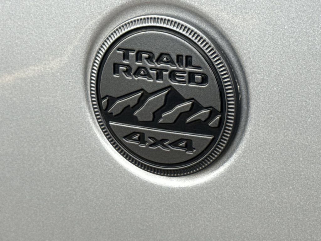 Used 2021 Jeep Gladiator Overland image 34