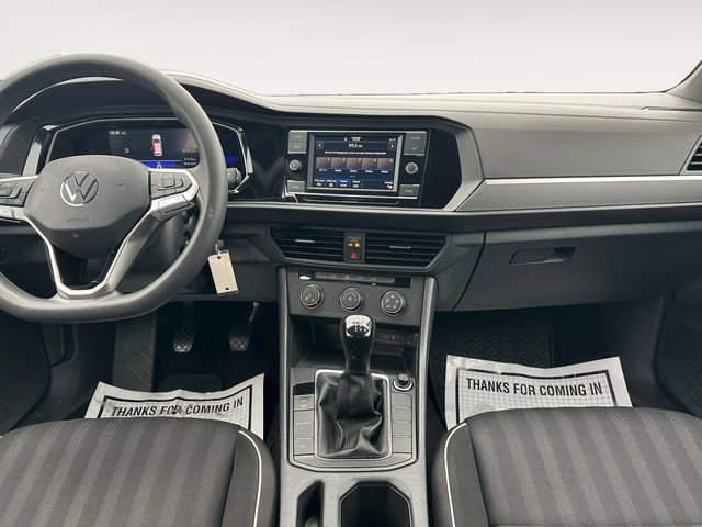 Used 2022 Volkswagen Jetta Sport image 11