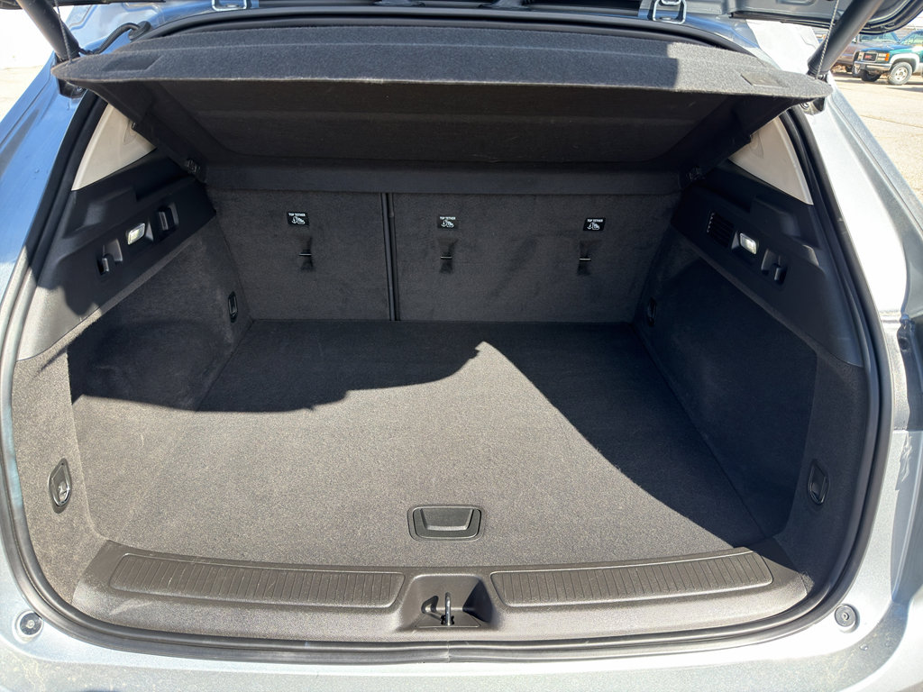 Used 2023 Buick Envision Avenir image 22