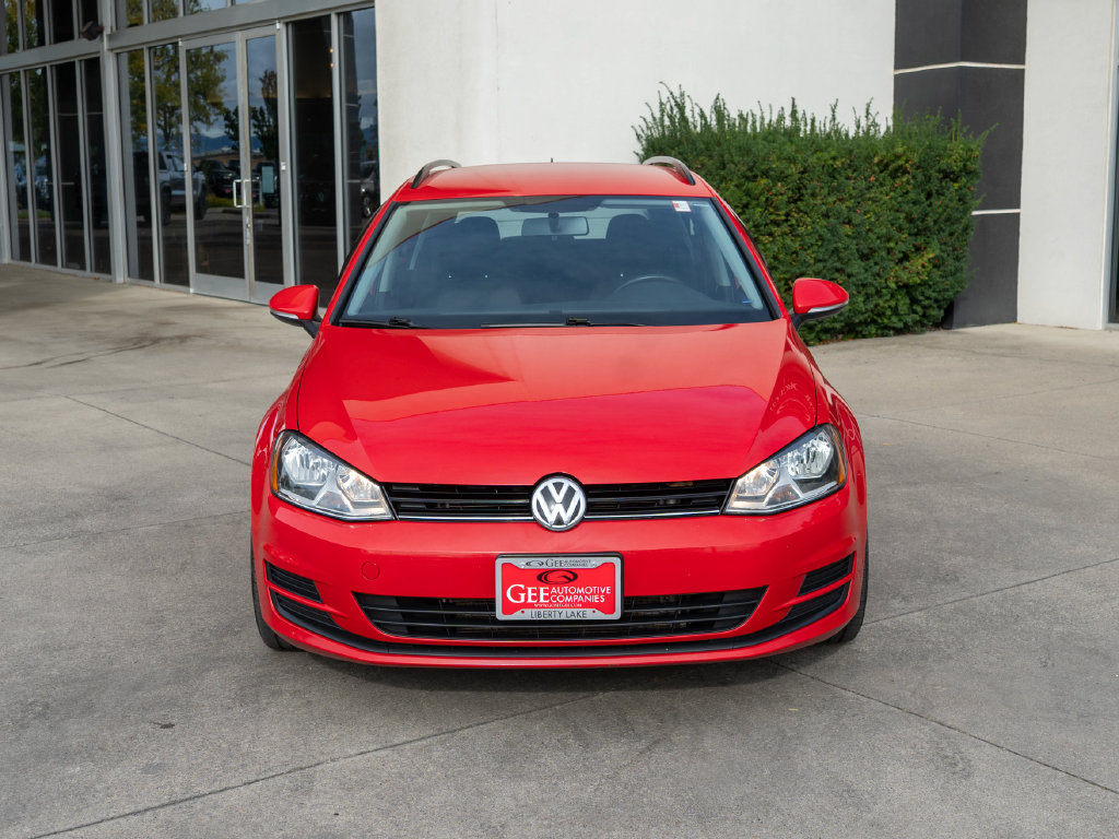 Used 2016 Volkswagen Golf S FWD image 2