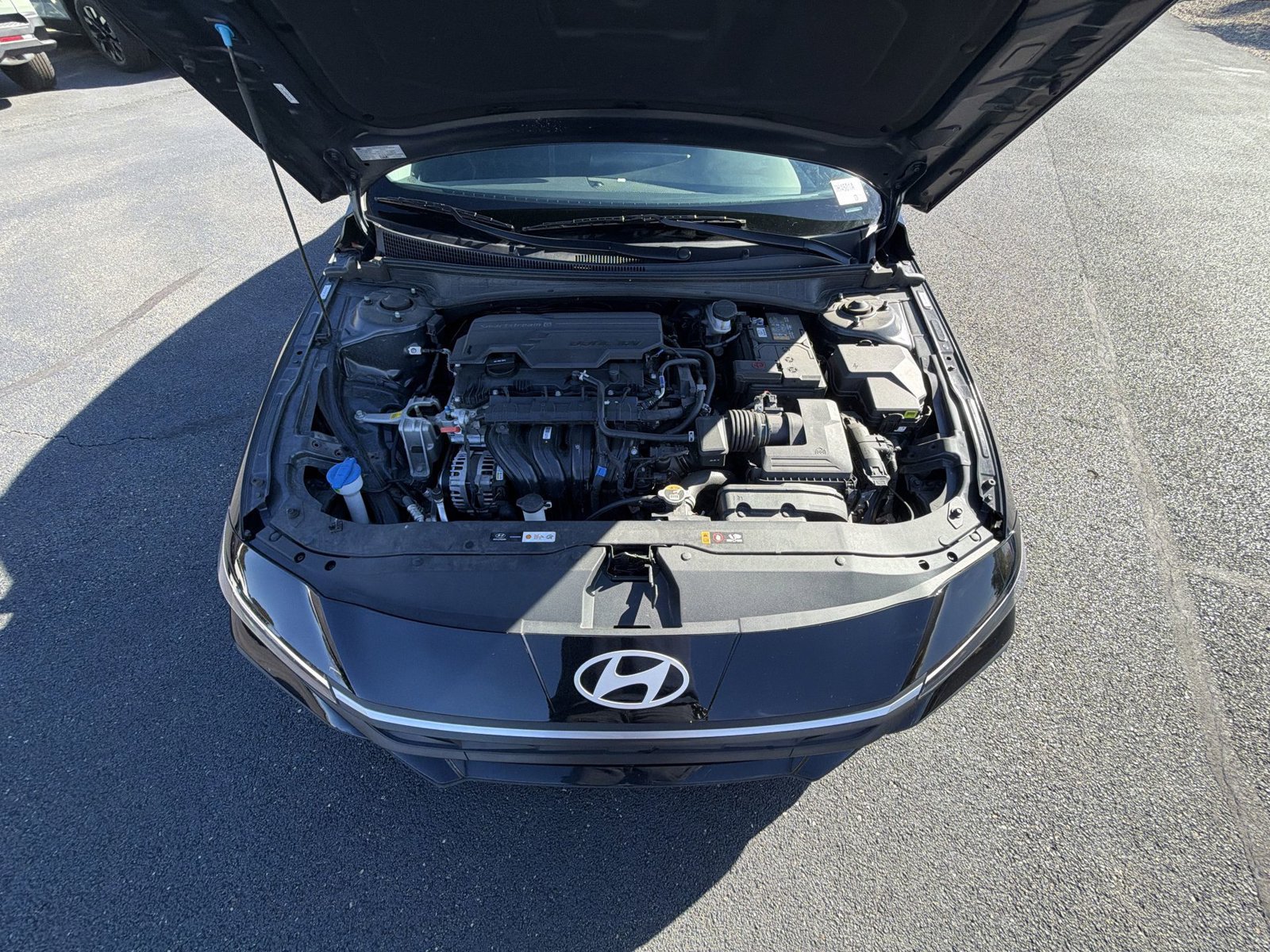 Certified 2024 Hyundai Elantra SE FWD image 26