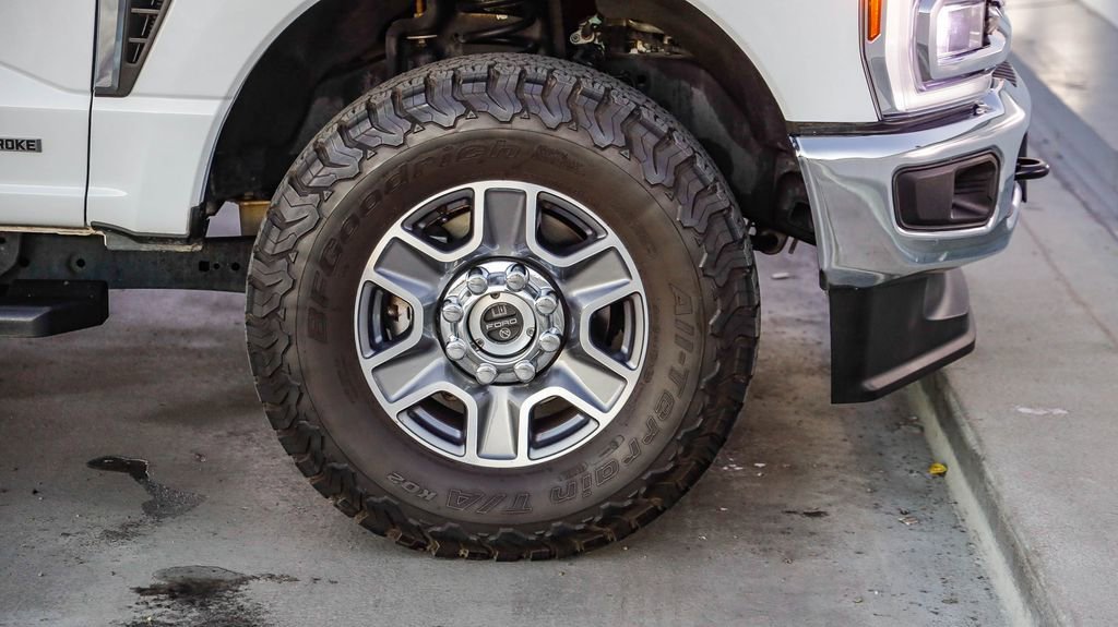 Used 2024 Ford F250 Lariat image 10