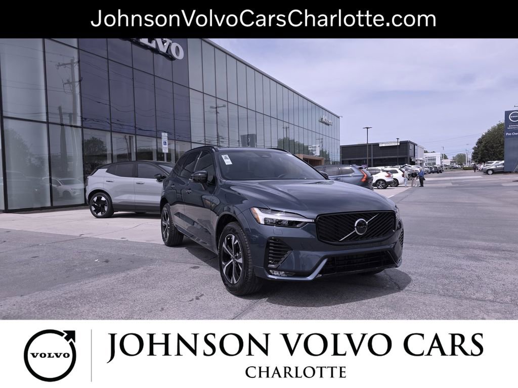New 2026 Volvo XC60 B5 Core w/ Climate Package