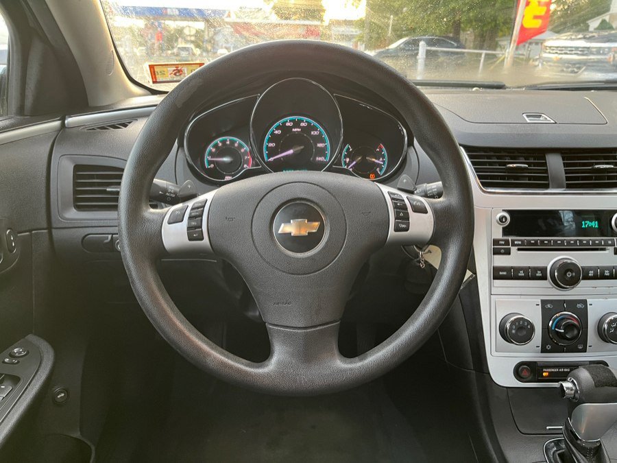 Used 2010 Chevrolet Malibu LT w/ Power Convenience Package FWD image 13