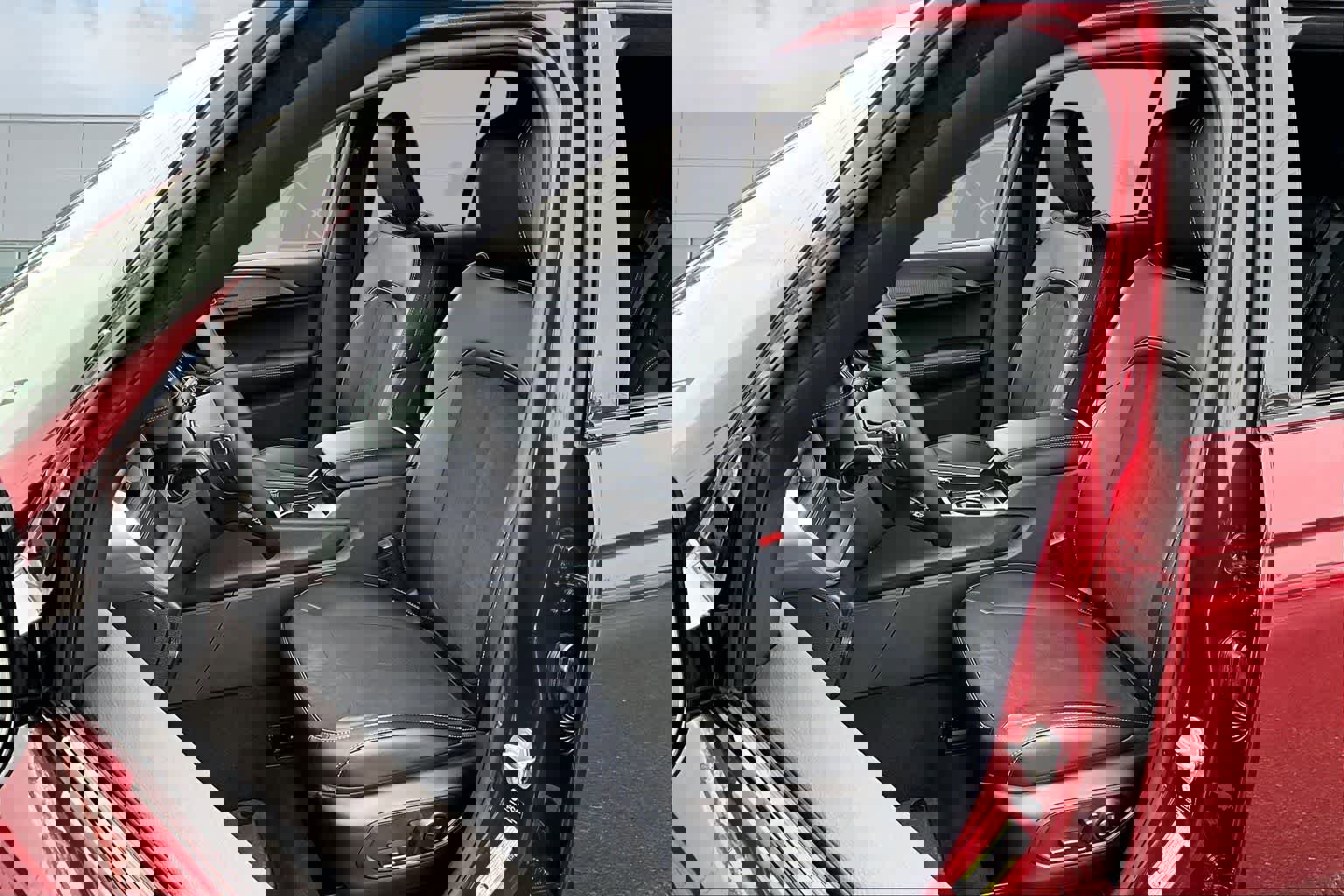 New 2025 Jeep Grand Cherokee Altitude image 11