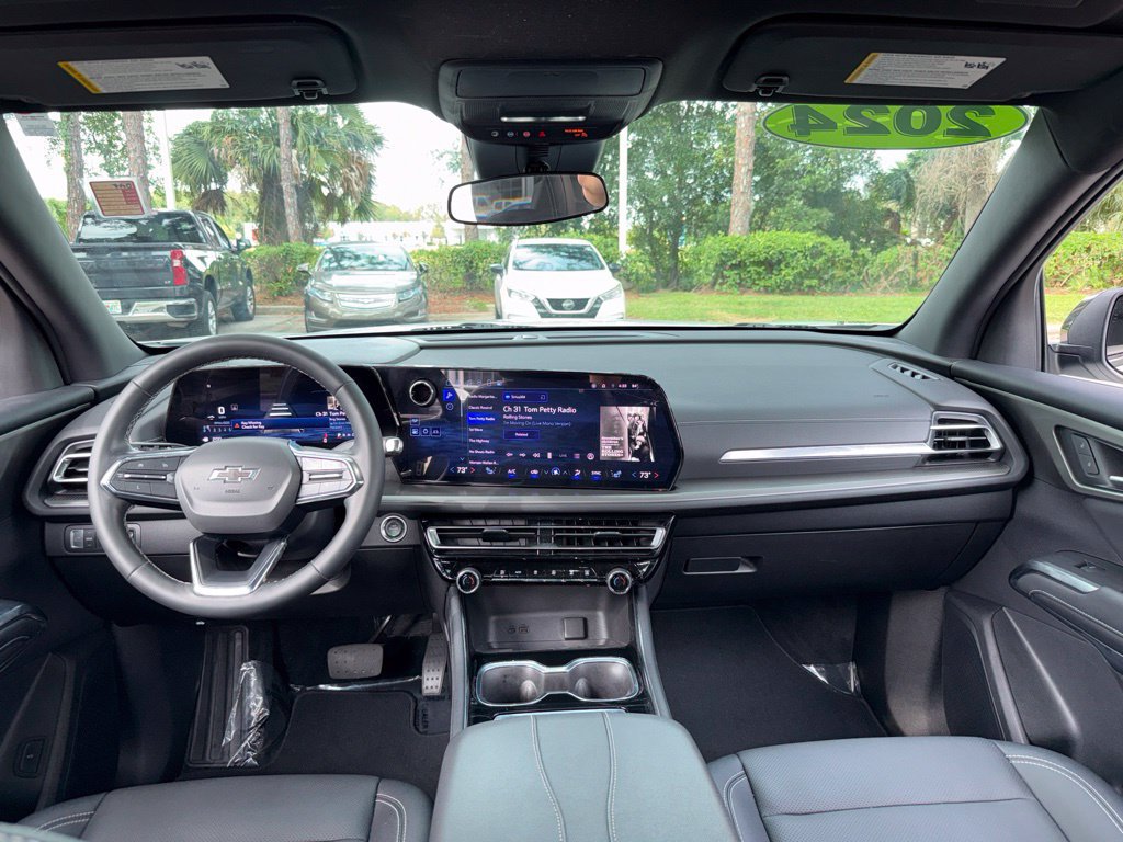 Used 2024 Chevrolet Traverse LT w/ Midnight/Sport Edition FWD image 44