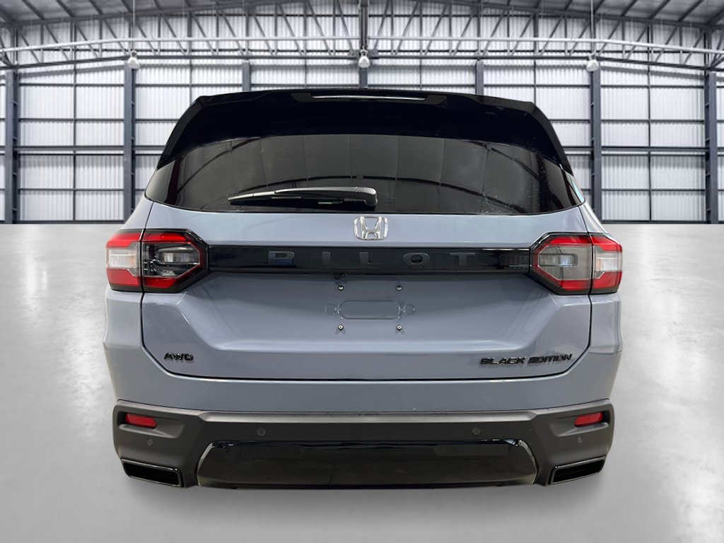 New 2026 Honda Pilot Black Edition image 4