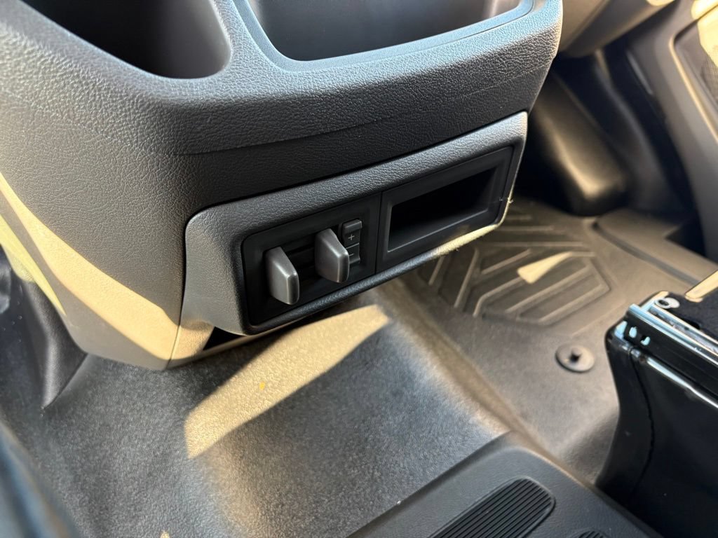 Used 2024 Ford Transit 250 AWD w/ Exterior Upgrade Package image 13