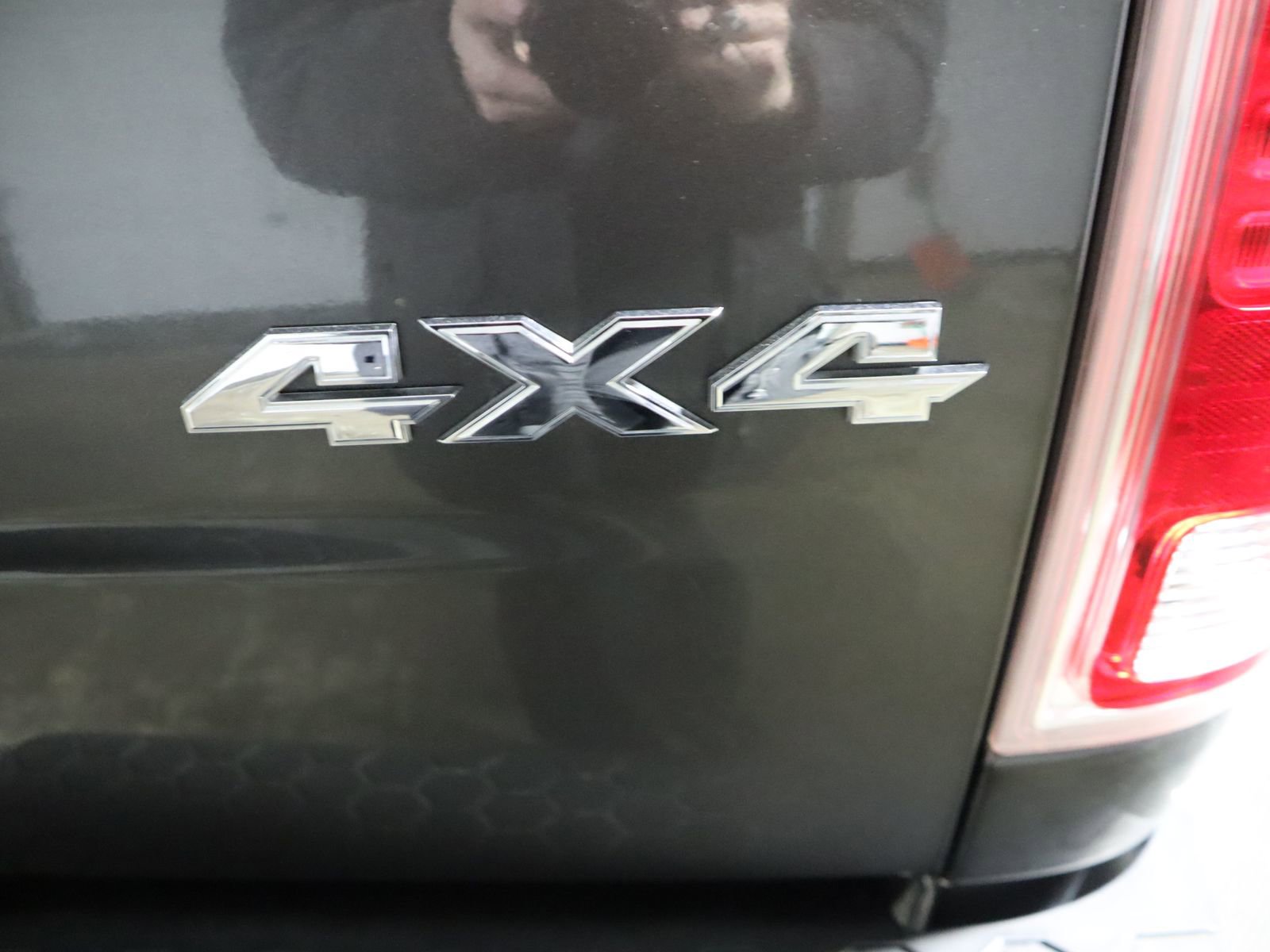 Used 2014 RAM 2500 Laramie w/ Cold Weather Group image 11