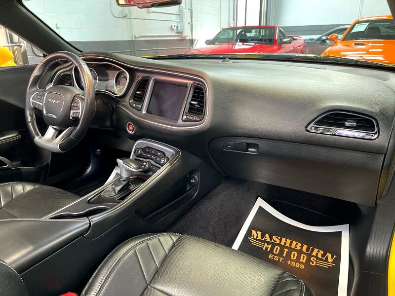 Used 2017 Dodge Challenger SRT w/ Technology Group image 43