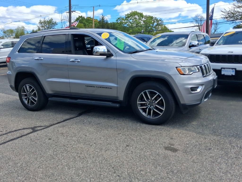 Used 2019 Jeep Grand Cherokee Limited AWD/4WD image 4