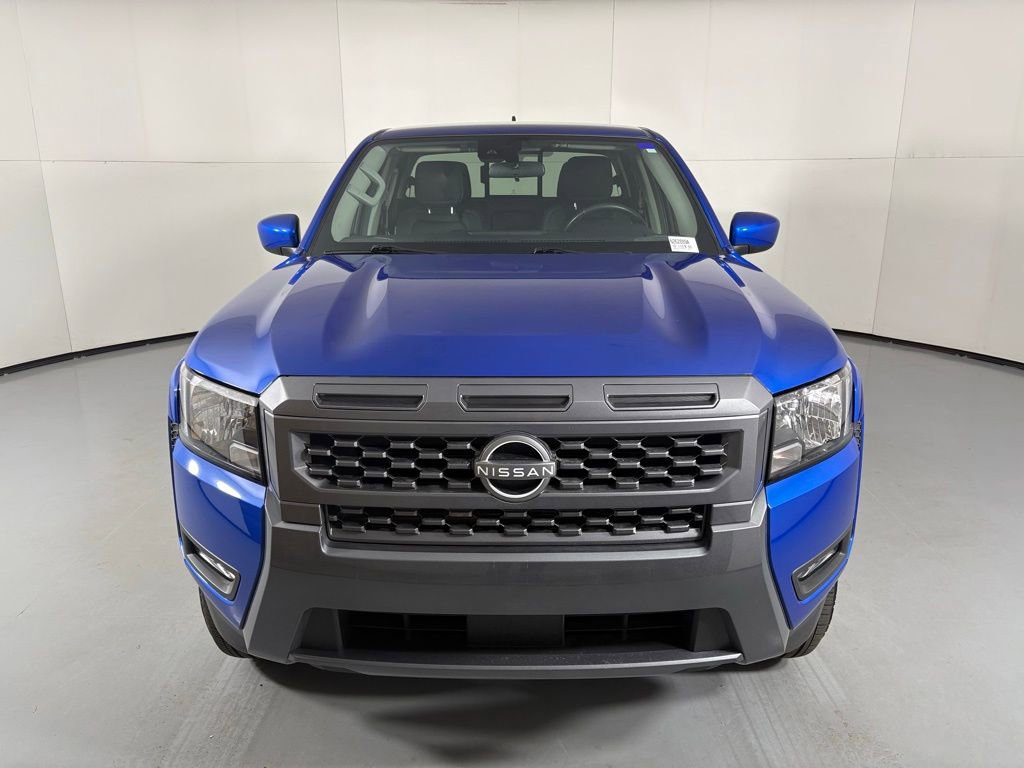 Used 2025 Nissan Frontier SV w/ SV Convenience Package RWD image 2