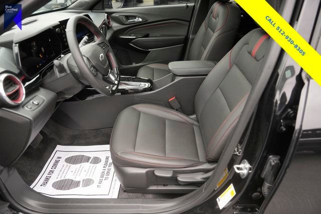 Used 2025 Chevrolet Trax RS w/ Sunroof Package image 9