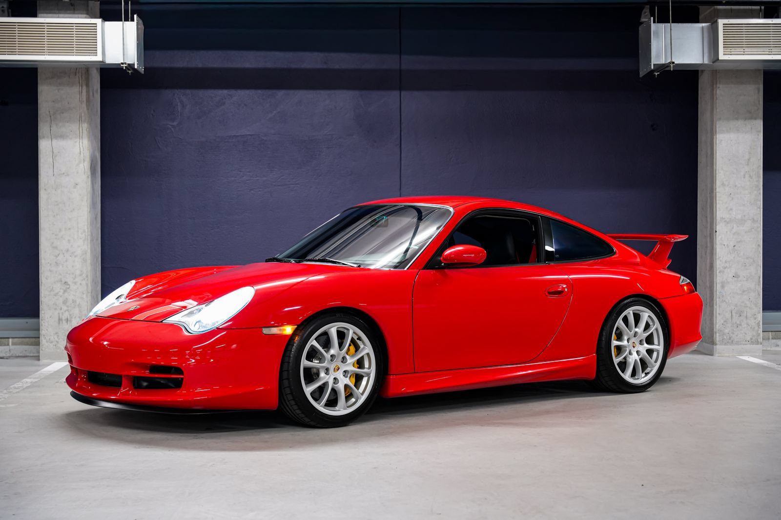Used 2004 Porsche 911 GT3 RWD image 6
