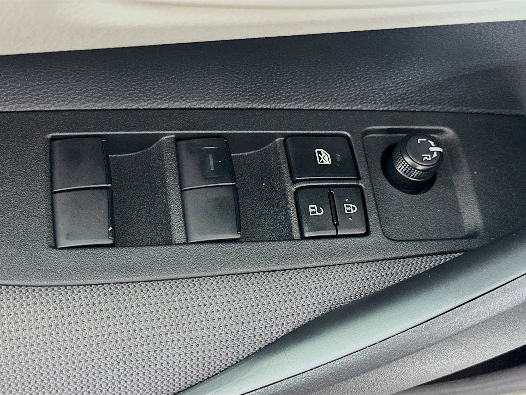 Used 2026 Toyota Corolla LE image 15