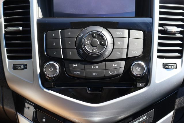 Used 2014 Chevrolet Cruze Diesel FWD image 13