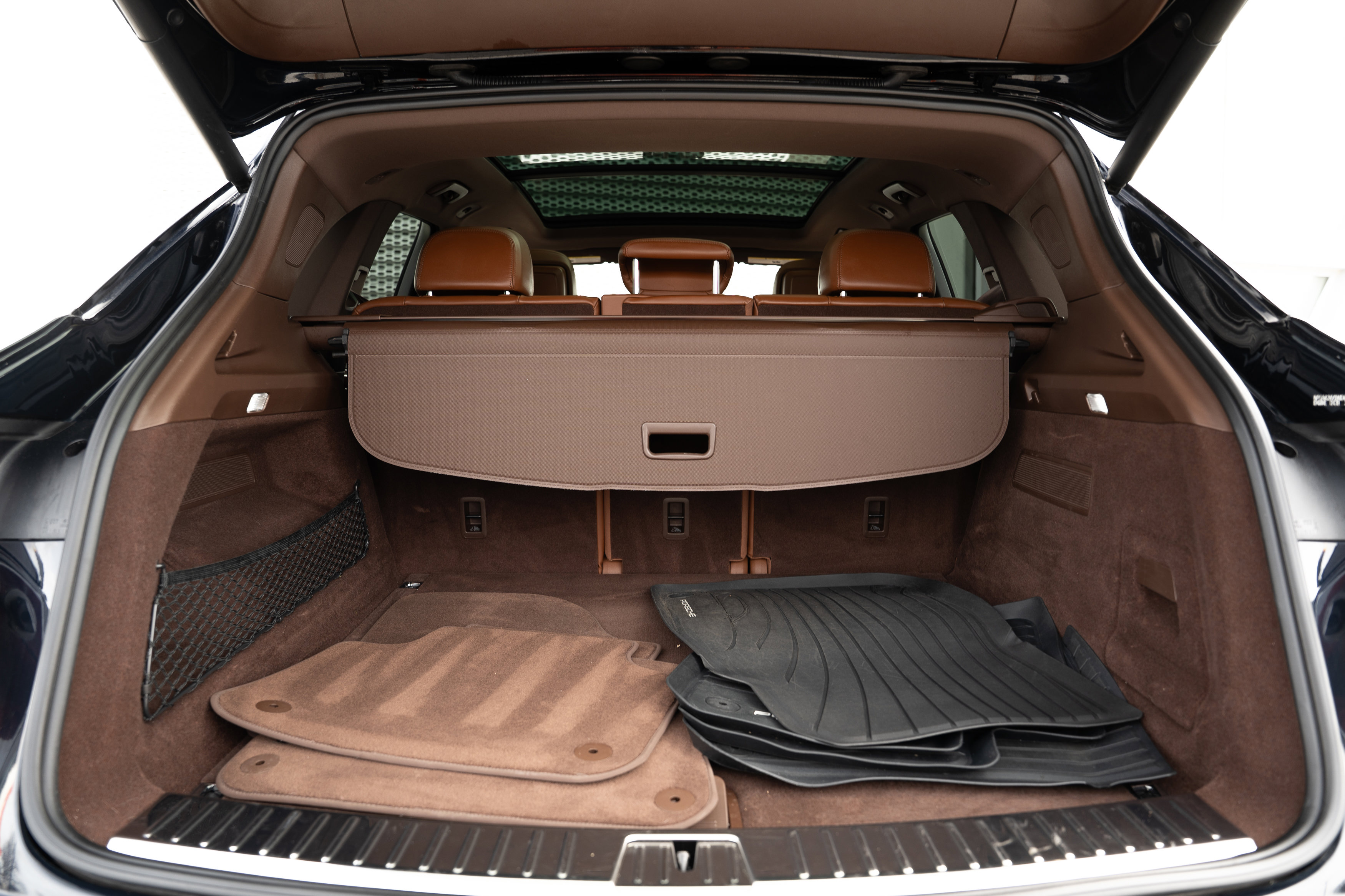 Used 2021 Porsche Cayenne image 31