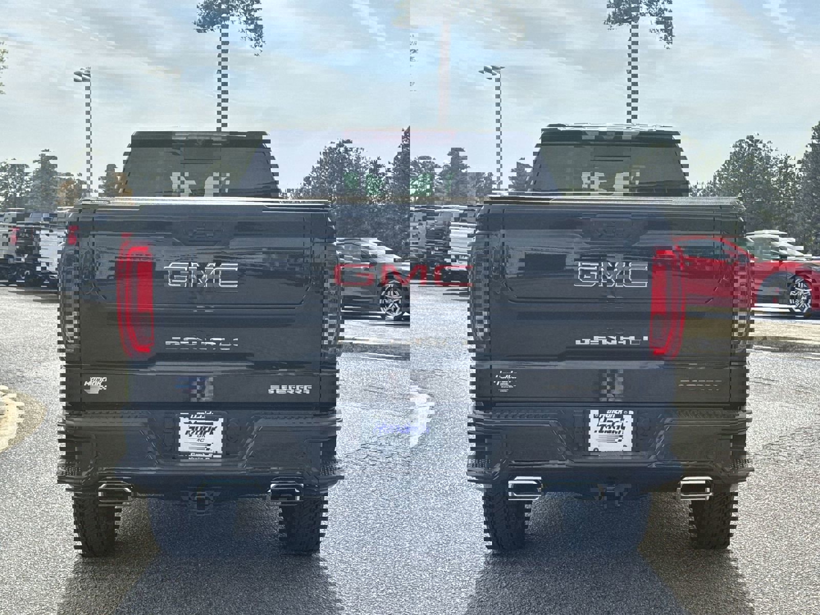 Used 2025 GMC Sierra 1500 Denali w/ Denali Reserve Package image 9