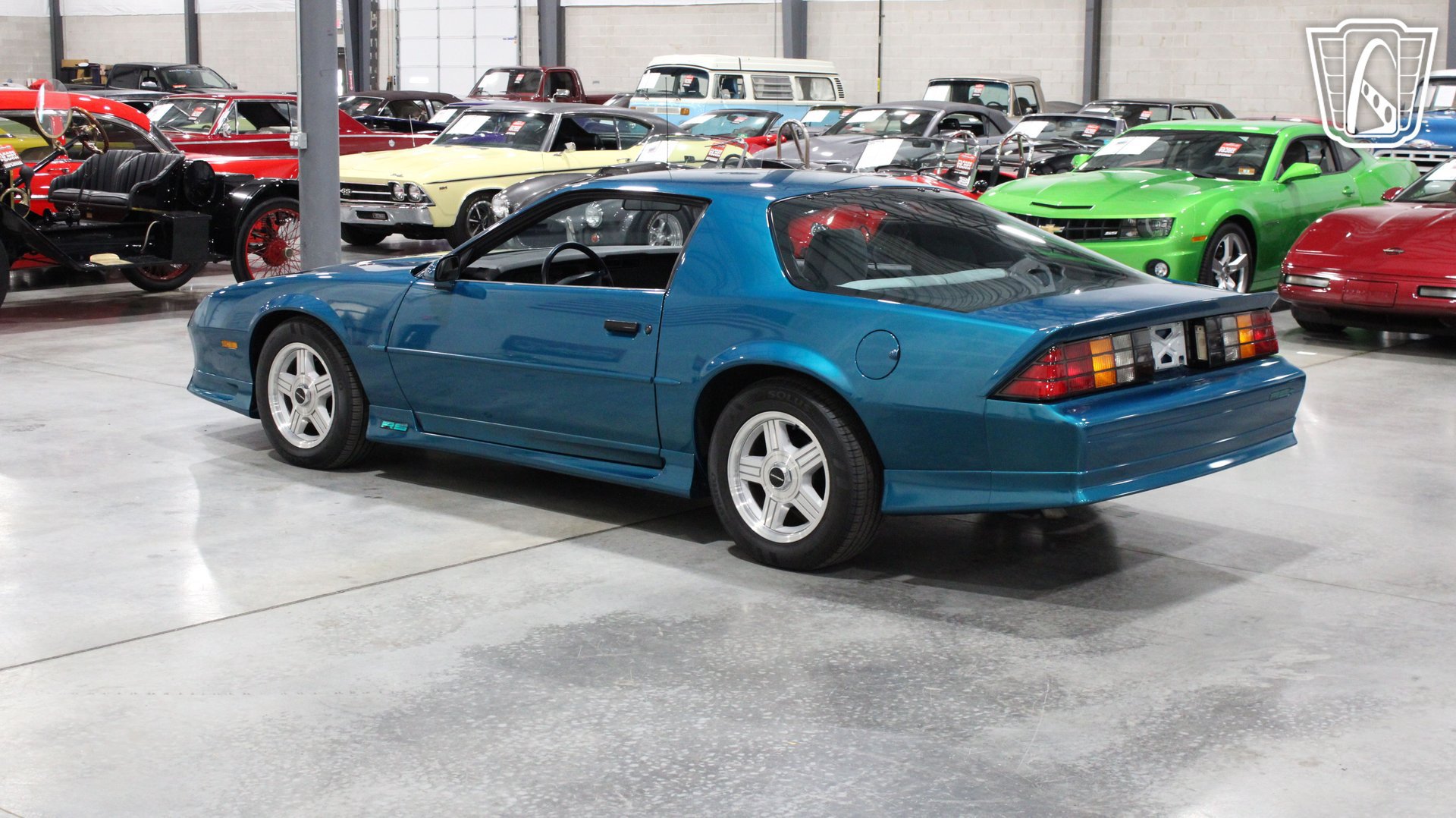Used 1991 Chevrolet Camaro RS RWD image 3