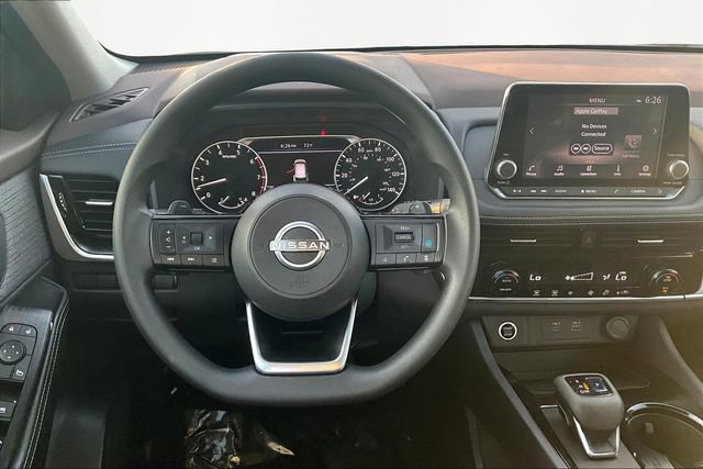 Used 2022 Nissan Rogue SV image 8