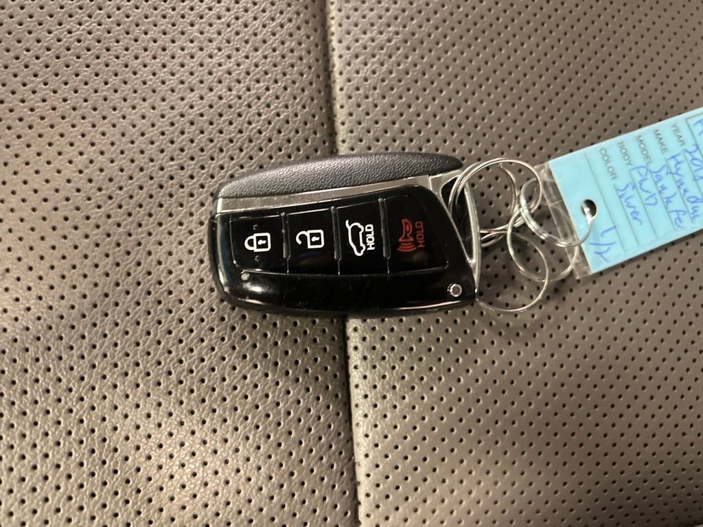 Used 2018 Hyundai Santa Fe Sport image 32