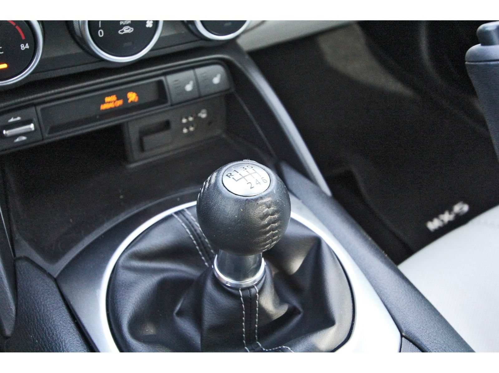 Used 2021 MAZDA MX-5 Miata RF Grand Touring RWD image 21