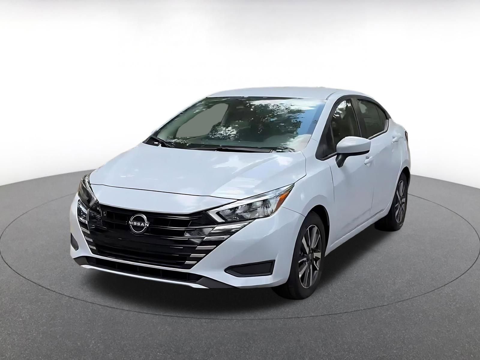 Used 2025 Nissan Versa SV FWD image 7