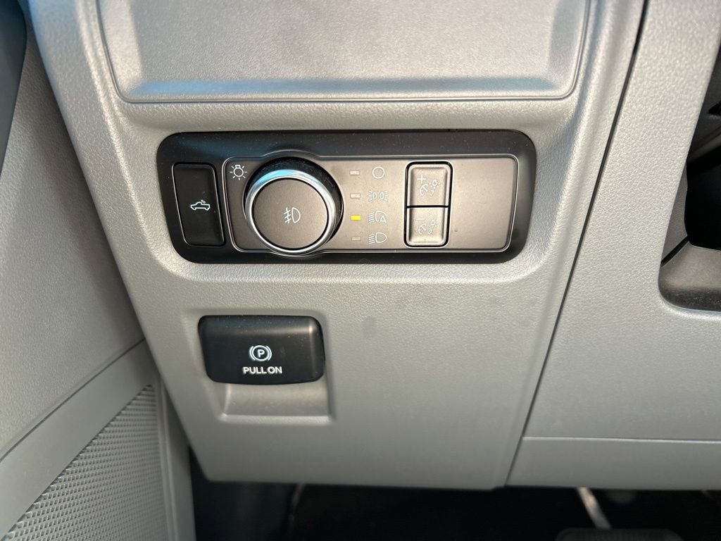 Used 2024 Ford F150 XLT w/ FX4 Off-Road Package image 27