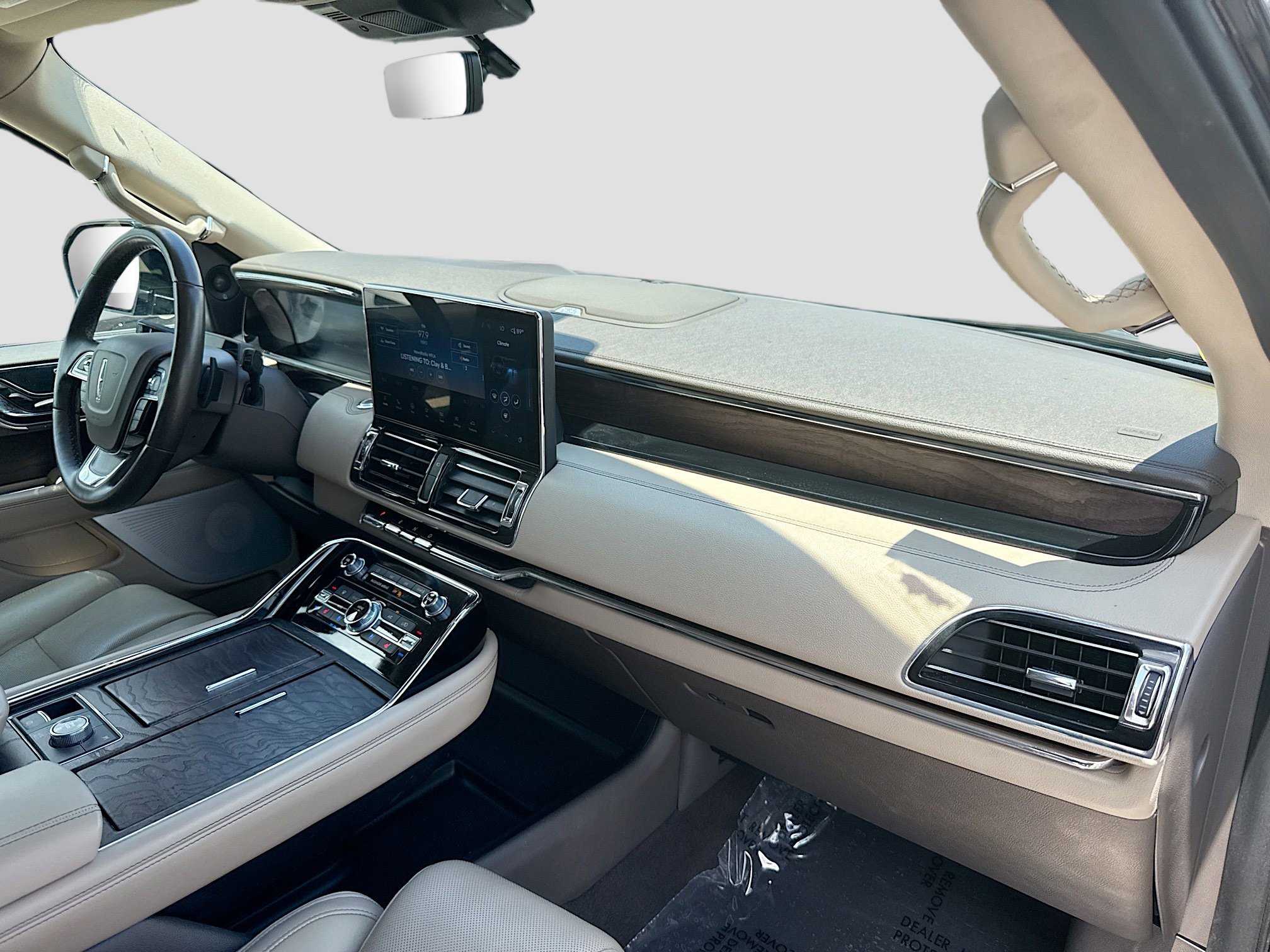 Used 2023 Lincoln Navigator L Reserve AWD/4WD image 13