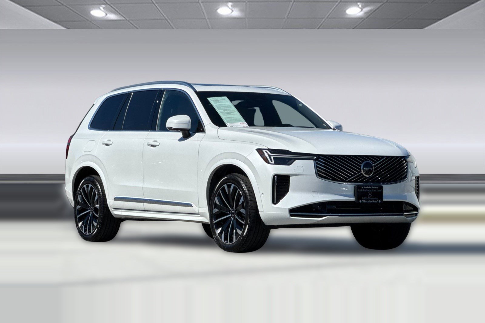 Used 2025 Volvo XC90 B6 Ultra w/ Protection Package Premier image 7