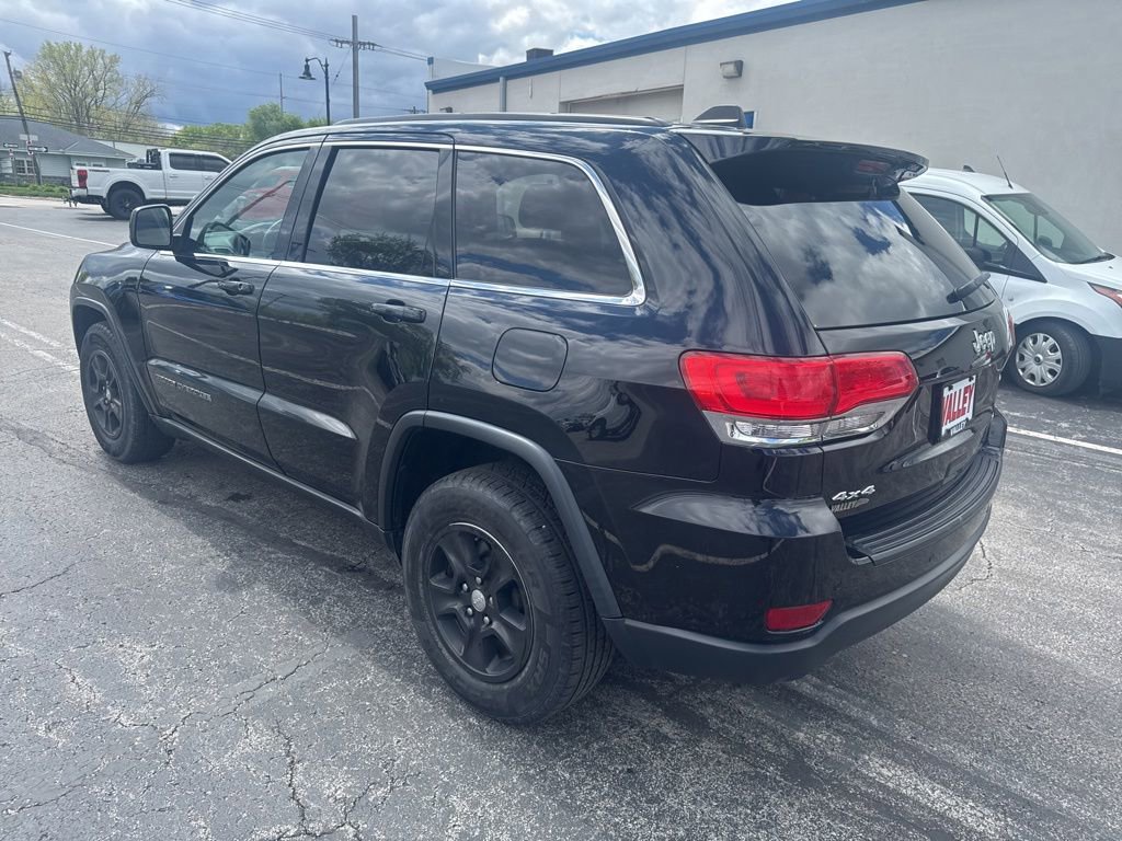 Used 2017 Jeep Grand Cherokee Laredo AWD/4WD image 5