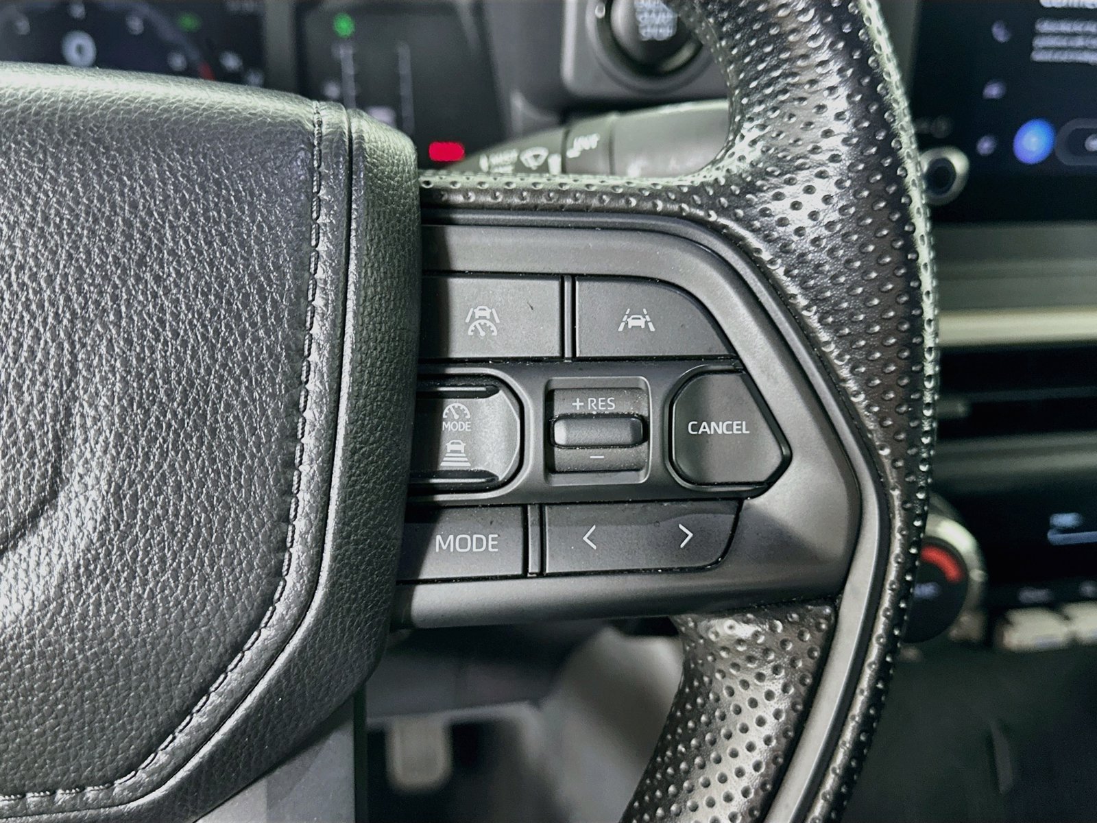 Used 2024 Toyota Tacoma SR w/ SR Upgrade Package AWD/4WD image 18