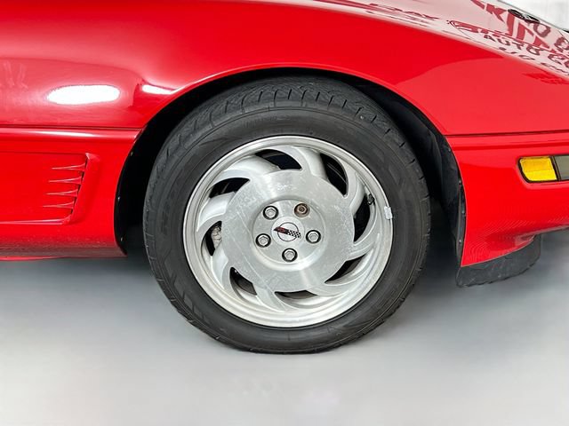 Used 1996 Chevrolet Corvette Convertible RWD image 28