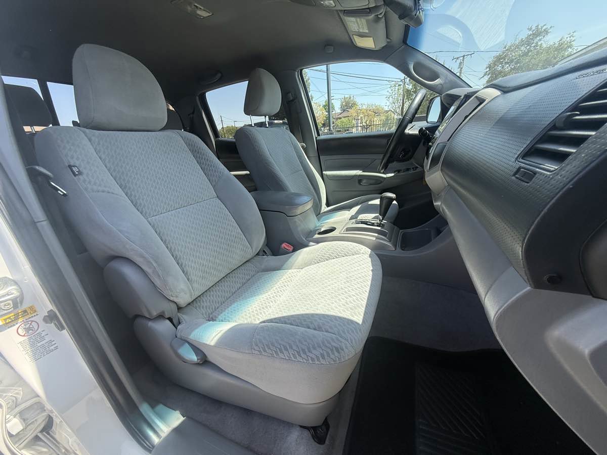 Used 2010 Toyota Tacoma PreRunner RWD image 39