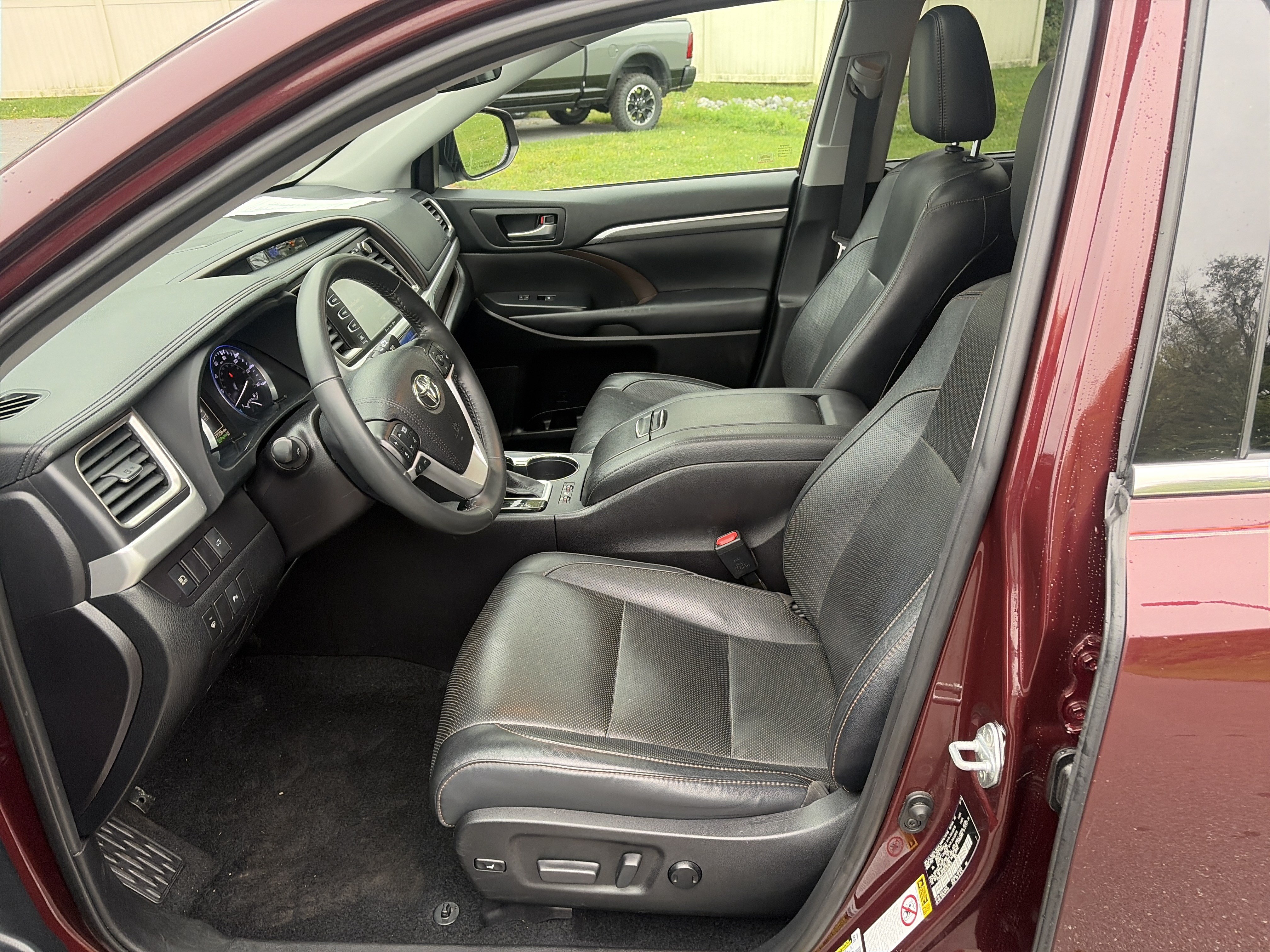 Used 2019 Toyota Highlander Limited AWD/4WD image 20