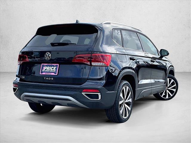 Used 2022 Volkswagen Taos SE image 2