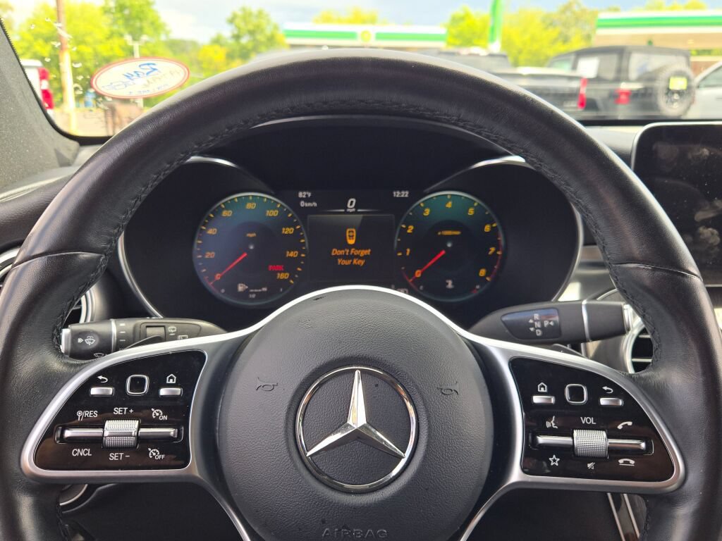 Used 2022 Mercedes-Benz GLC 300 4MATIC image 36