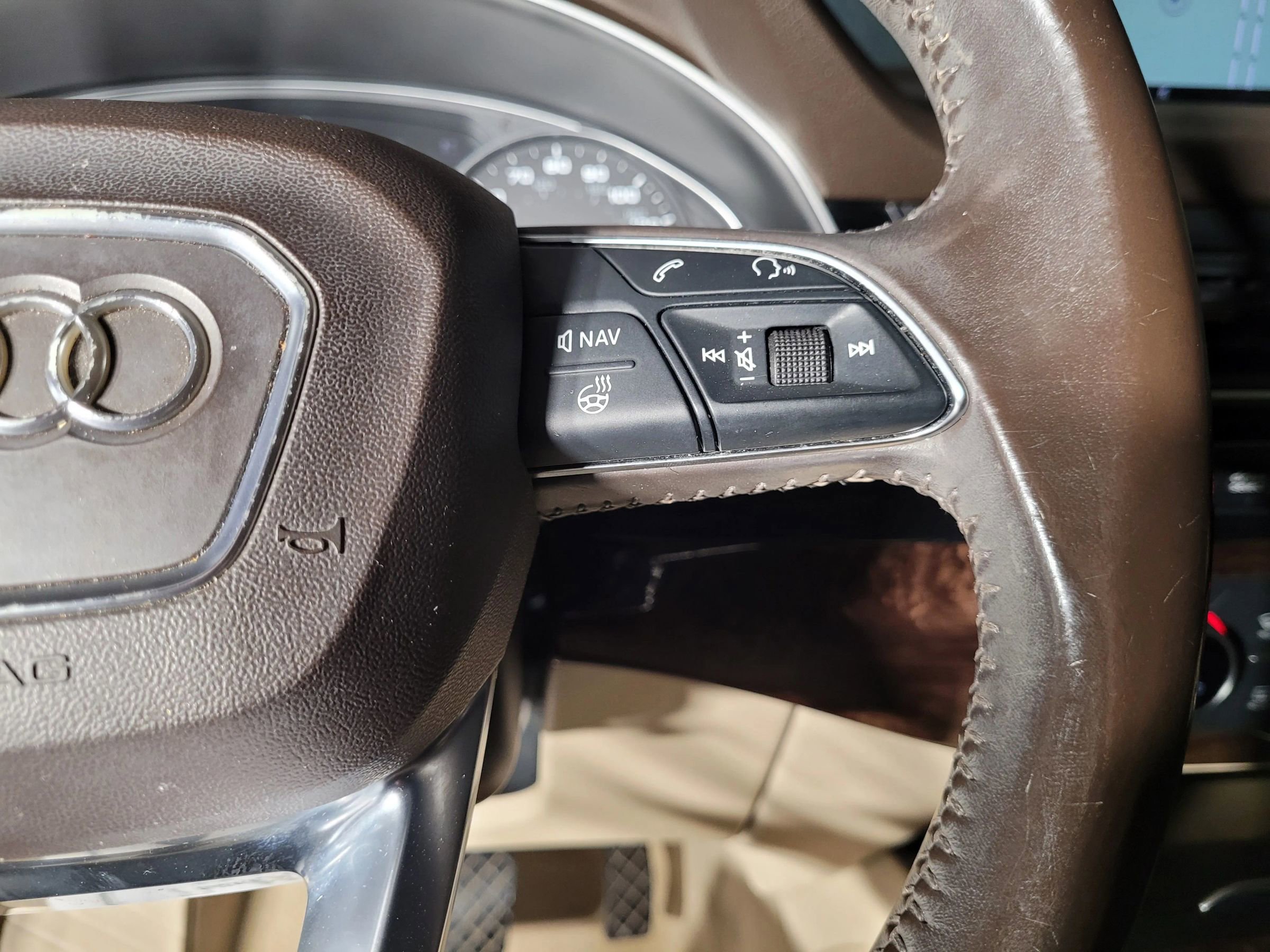 Used 2017 Audi Q7 3.0T Premium image 26