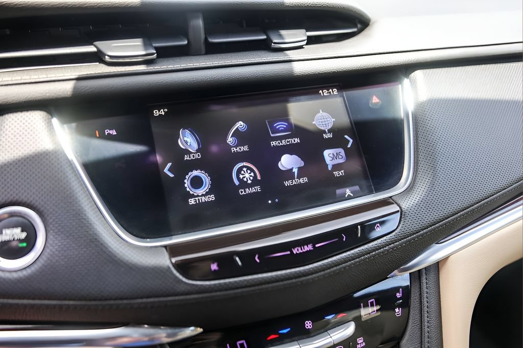 Used 2017 Cadillac XT5 Premium Luxury AWD/4WD image 16