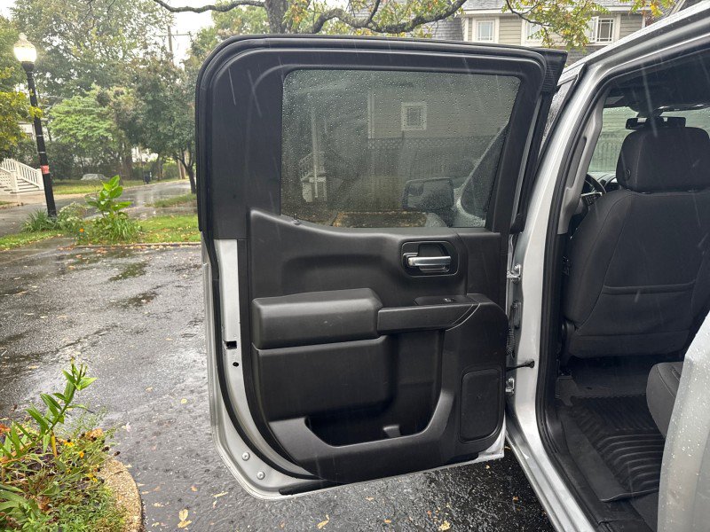 Used 2020 Chevrolet Silverado 1500 LT AWD/4WD image 13